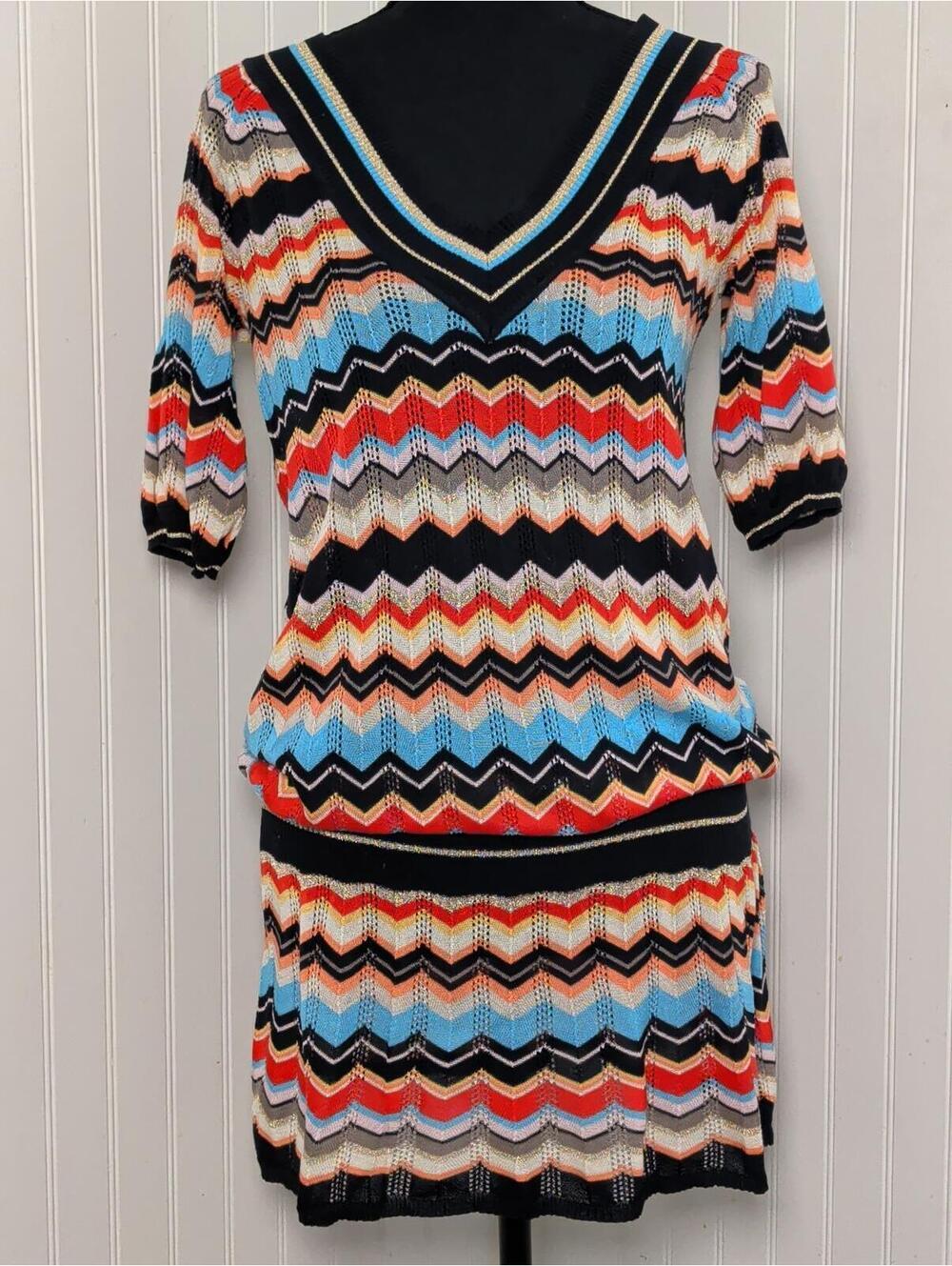 Vintage 90's/Y2K LaROK Multicolor Chevron Knit Dress with V-Neck Size M